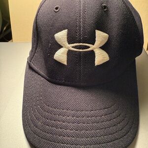 Under Armour Black Cap Boys size OSFA youth New